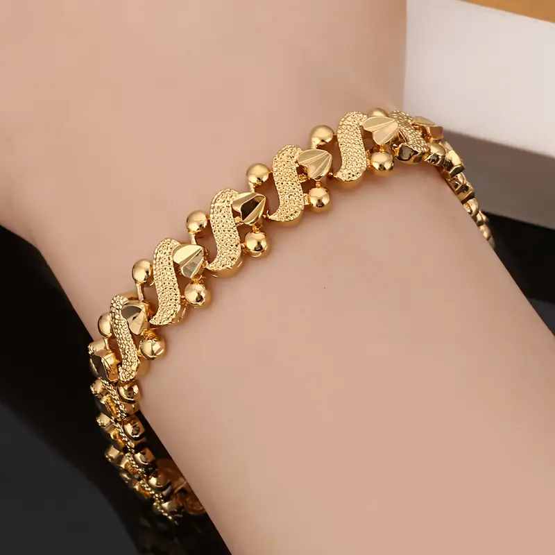 Klassieke Gouden Armband met tijdloze uitstraling
