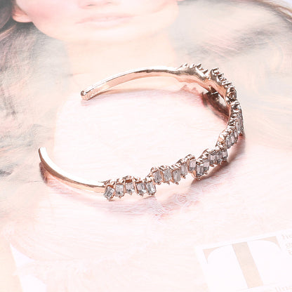 Delicaat ambachtelijke Gouden Armband