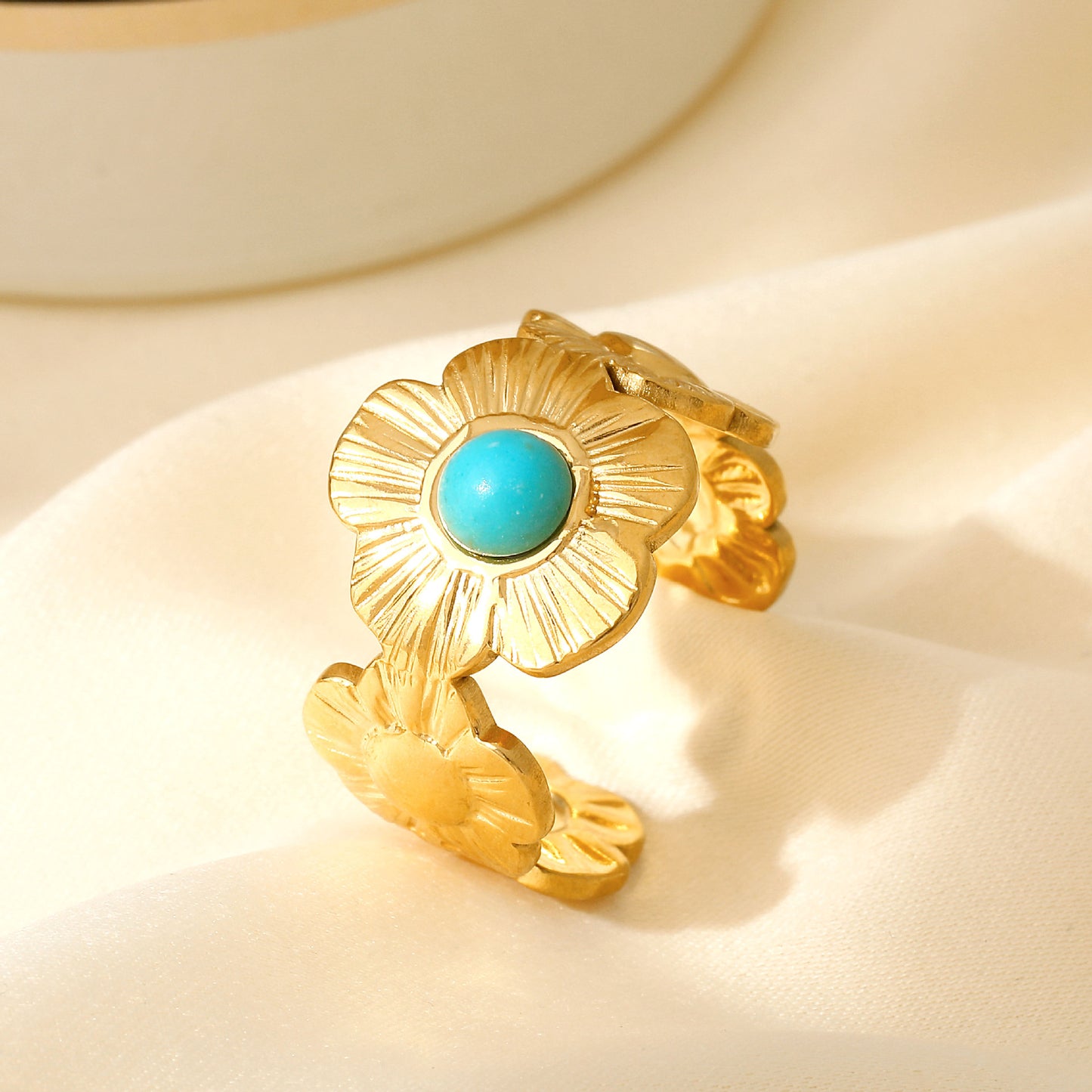 Delicaat ambachtelijke Gouden Armband