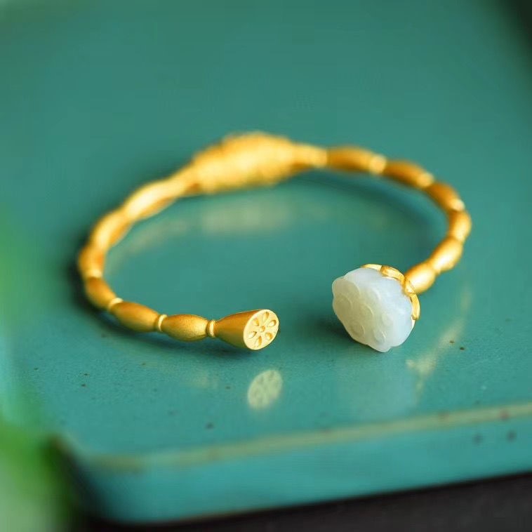 Delicaat ambachtelijke Gouden Armband