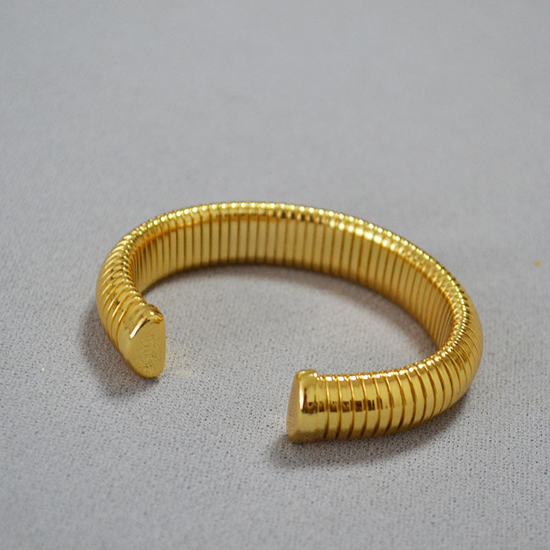 Prachtige Gouden Armband met unieke stijl