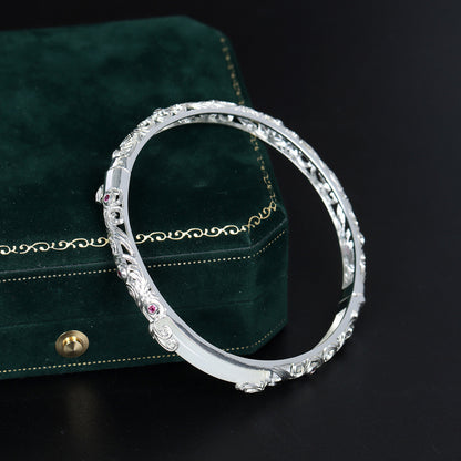 Delicaat ambachtelijke Gouden Armband