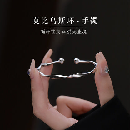 Klassieke Armband met tijdloze uitstraling