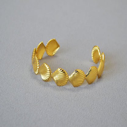 Klassieke Gouden Armband met tijdloze uitstraling