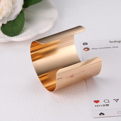 Prachtige Gouden Armband met unieke stijl