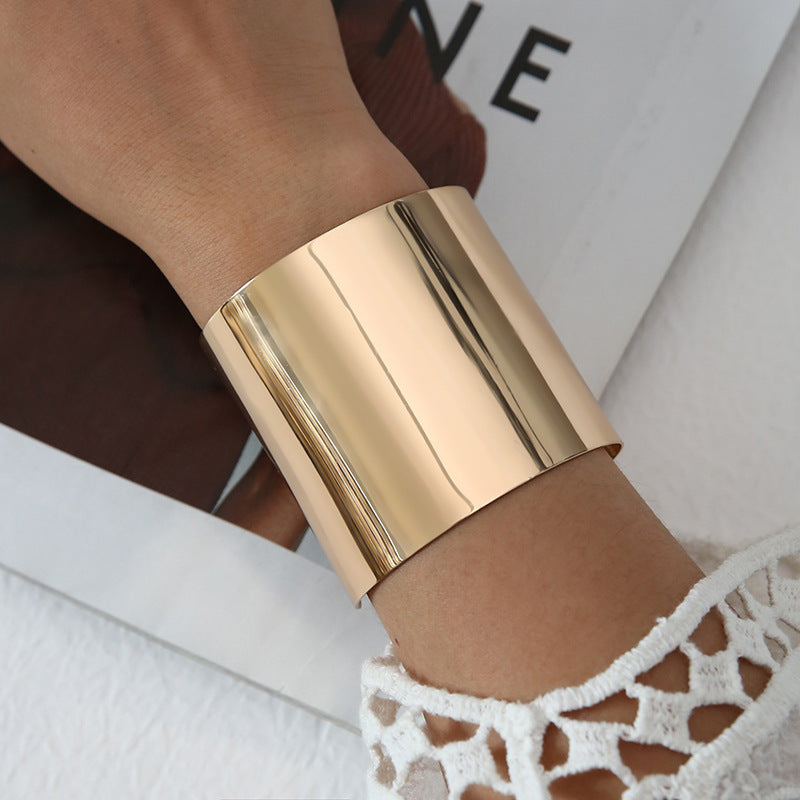Prachtige Gouden Armband met unieke stijl