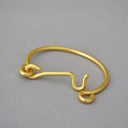 Delicaat ambachtelijke Gouden Armband