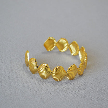 Klassieke Gouden Armband met tijdloze uitstraling
