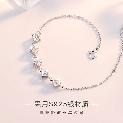 Klassieke Zilveren Armband met tijdloze uitstraling