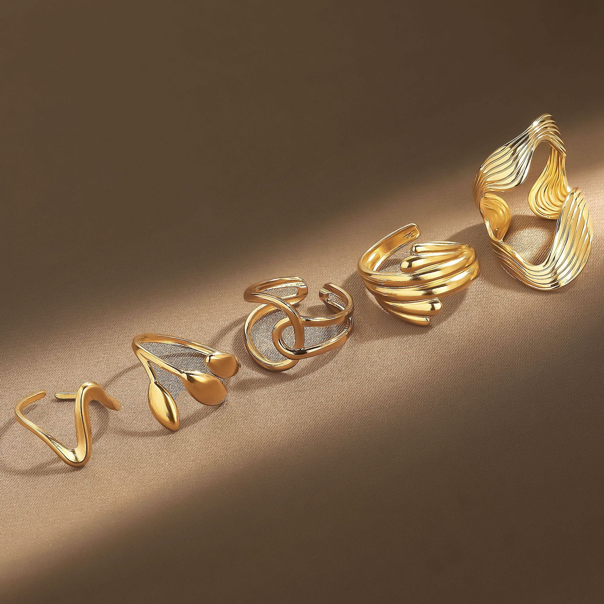 Charmante Gouden Ring voor elke gelegenheid