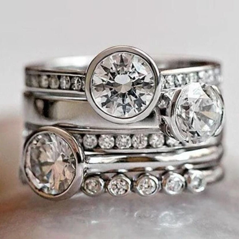 A Must-Have - Charmante Zilveren Ring voor elke gelegenheid