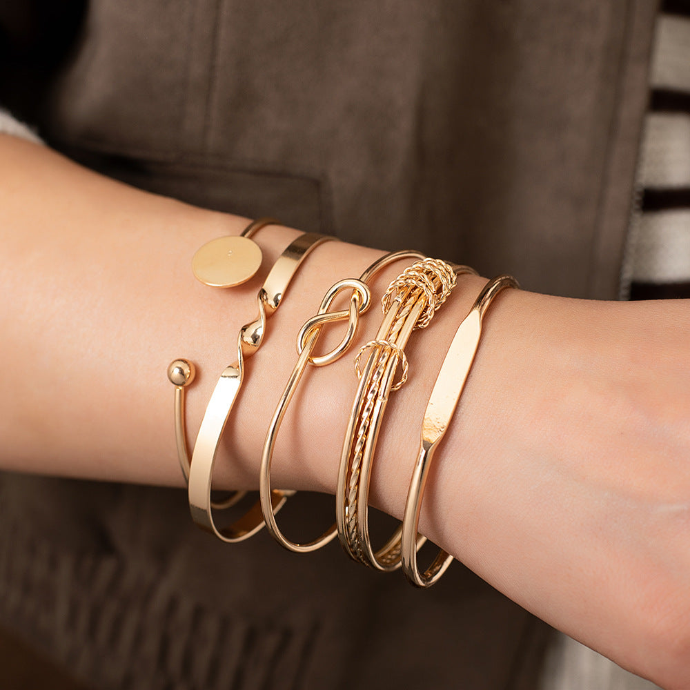 Prachtige Gouden Armband met unieke stijl