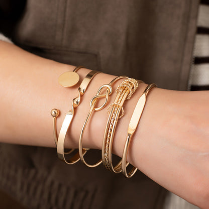 Prachtige Gouden Armband met unieke stijl