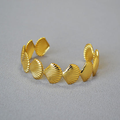 Klassieke Gouden Armband met tijdloze uitstraling