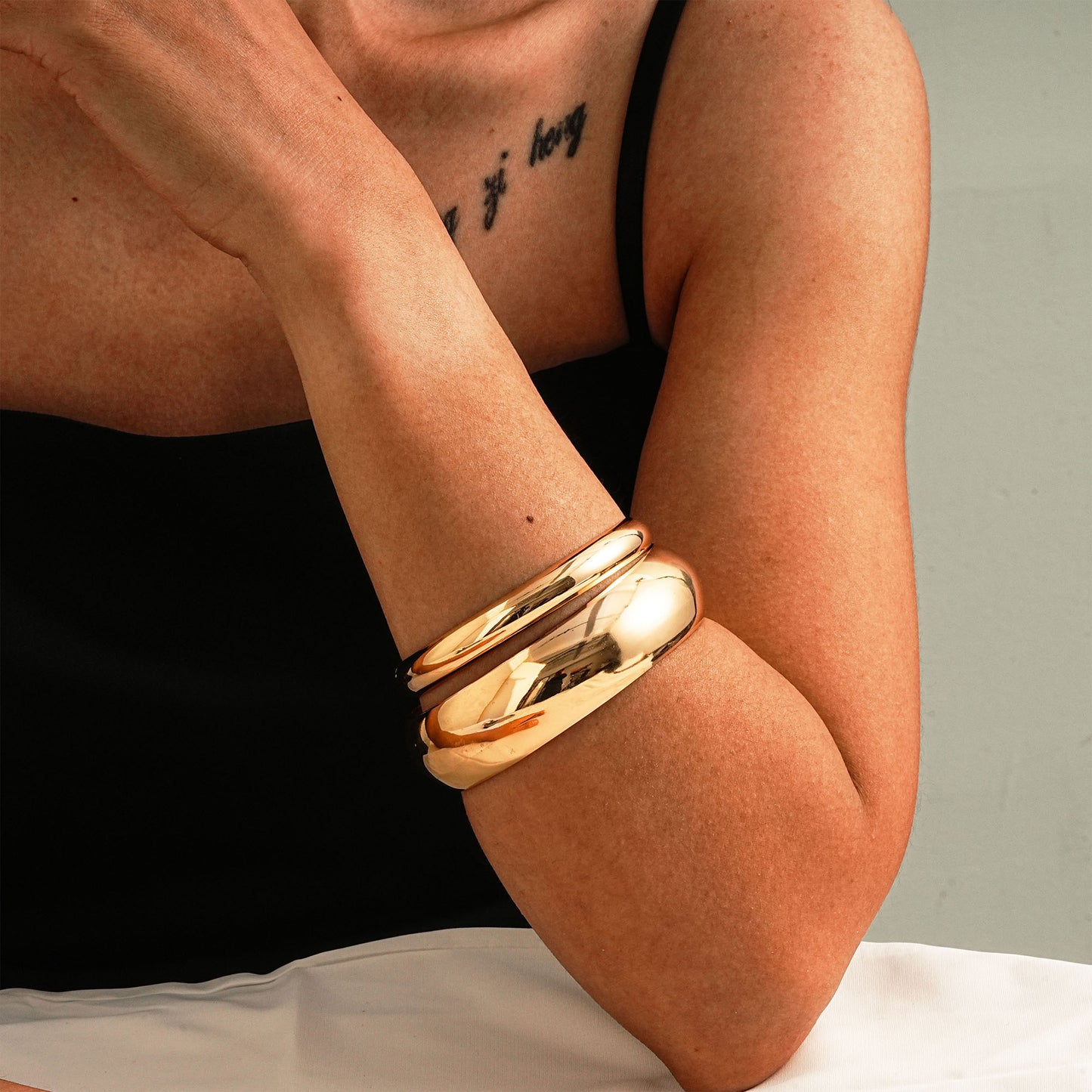 Delicaat ambachtelijke Gouden Armband