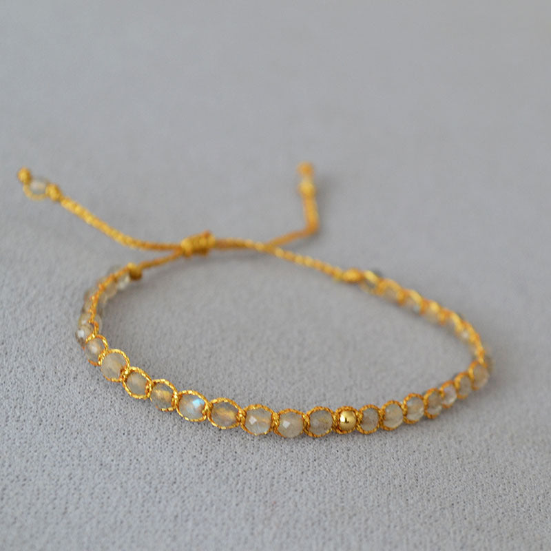 Klassieke Gouden Armband met tijdloze uitstraling