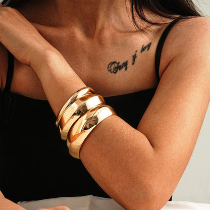 Delicaat ambachtelijke Gouden Armband