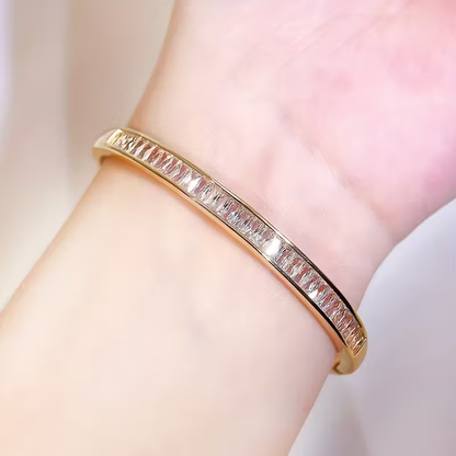 Delicaat ambachtelijke Gouden Armband