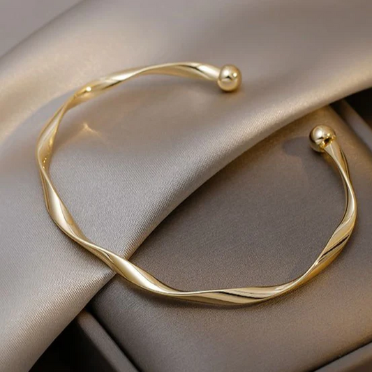 Delicaat ambachtelijke Gouden Armband