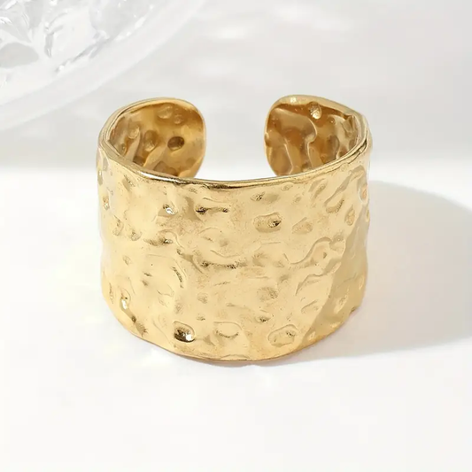 Klassieke Gouden Armband met tijdloze uitstraling