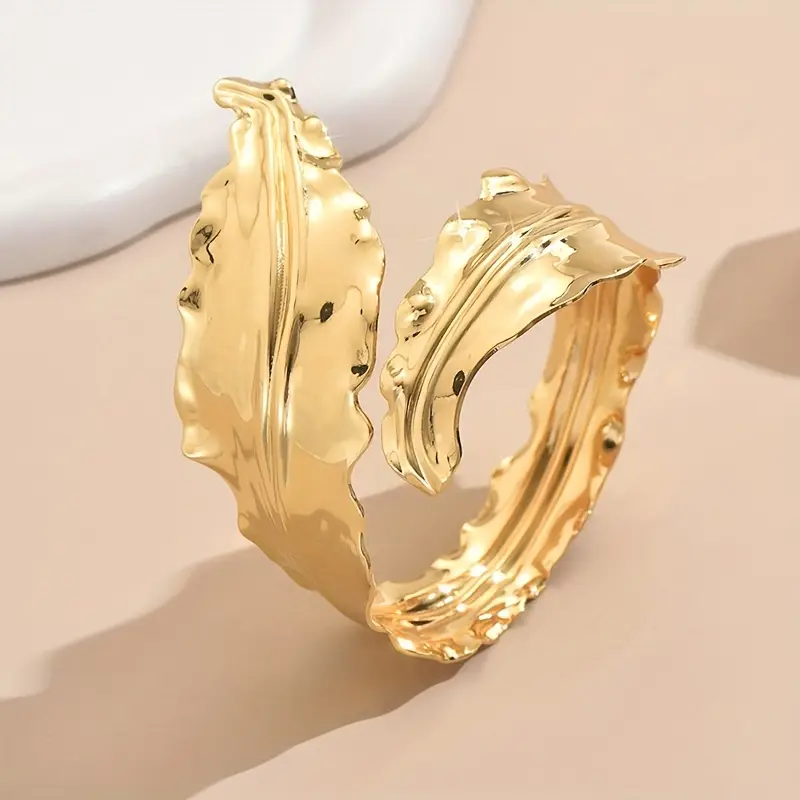 Prachtige Gouden Armband met unieke stijl
