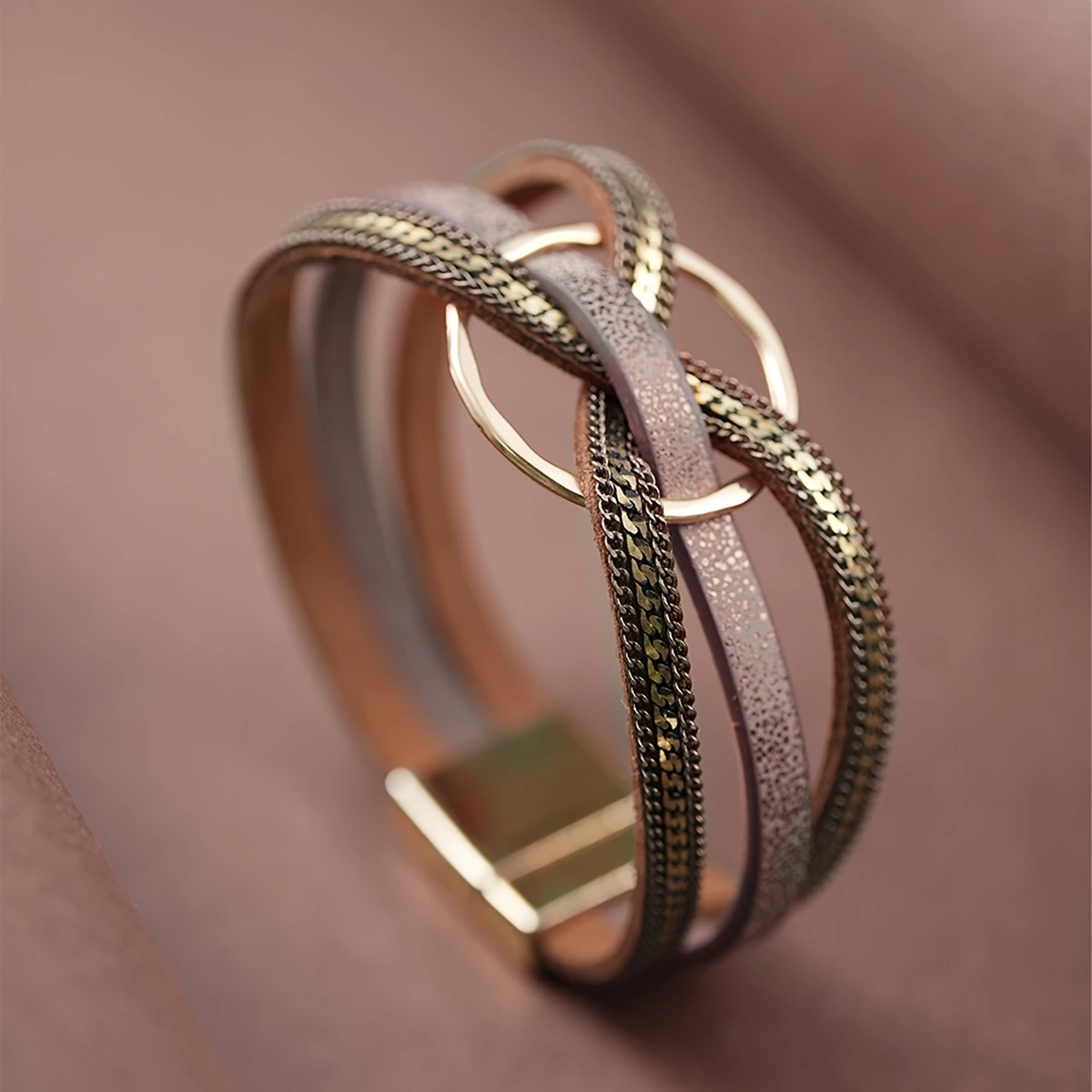 Prachtige Gouden Armband met unieke stijl