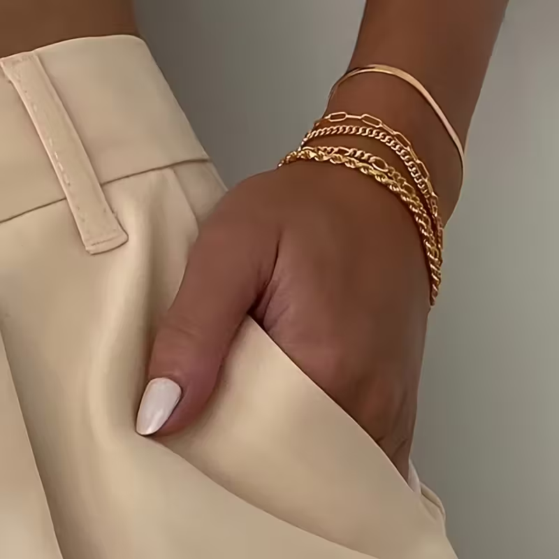 Delicaat ambachtelijke Gouden Armband